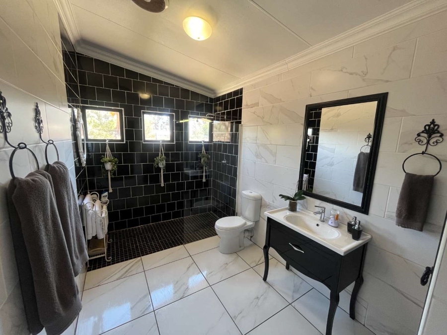 4 Bedroom Property for Sale in Olyfvenhoudtsdrift Northern Cape
